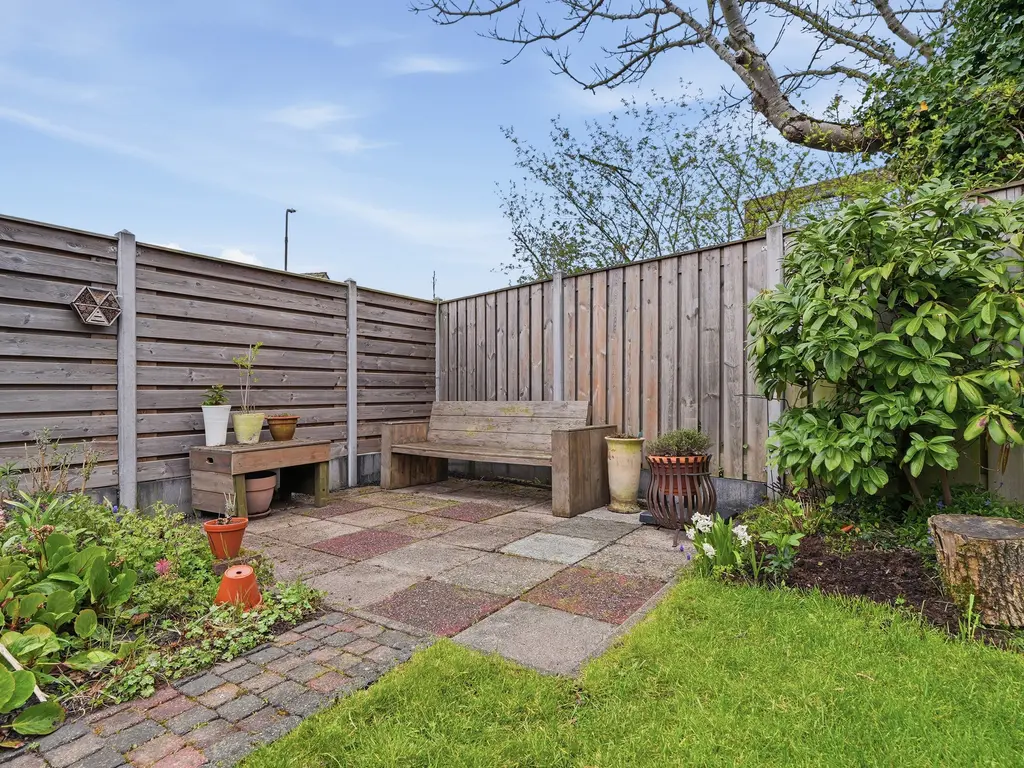 Bereklauwerf 1, ARNEMUIDEN