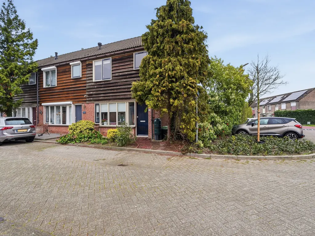 Bereklauwerf 1, ARNEMUIDEN