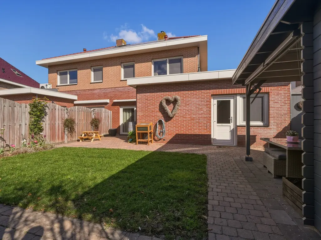 Hoogaars 20, ARNEMUIDEN