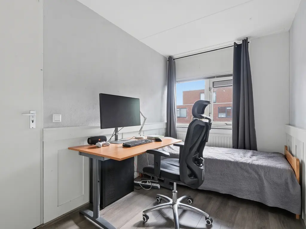 Adriaen van de Vennestraat 2, MIDDELBURG