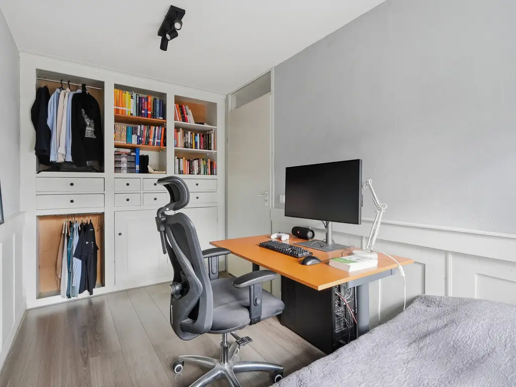 Adriaen van de Vennestraat 2, MIDDELBURG