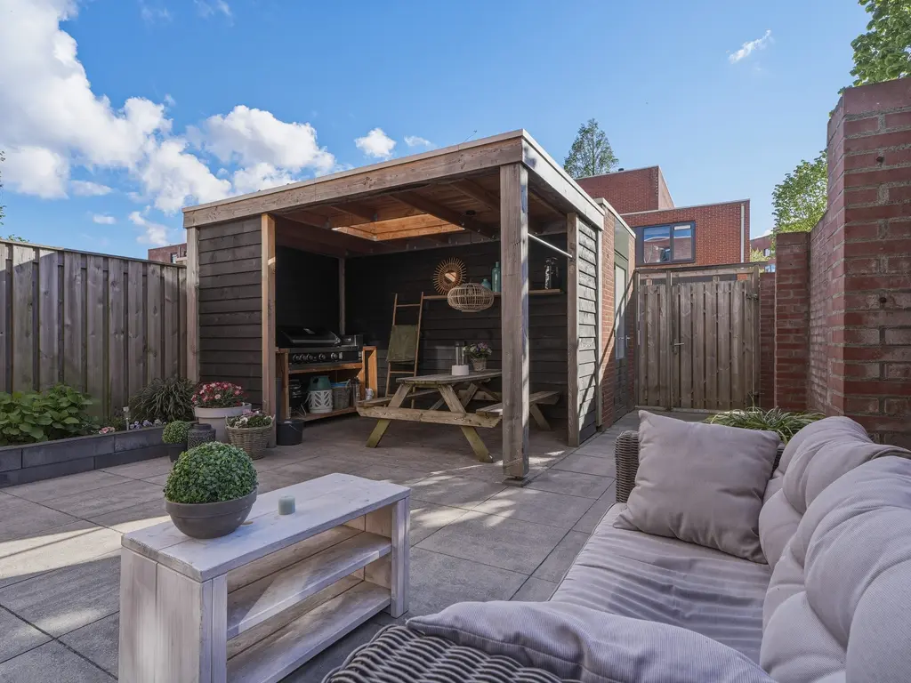 Adriaen van de Vennestraat 2, MIDDELBURG