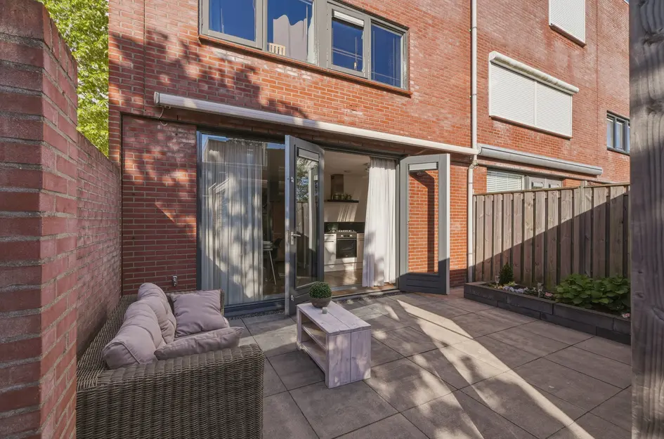 Adriaen van de Vennestraat 2