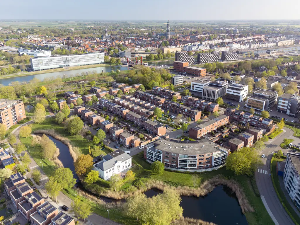 Adriaen van de Vennestraat 2, MIDDELBURG