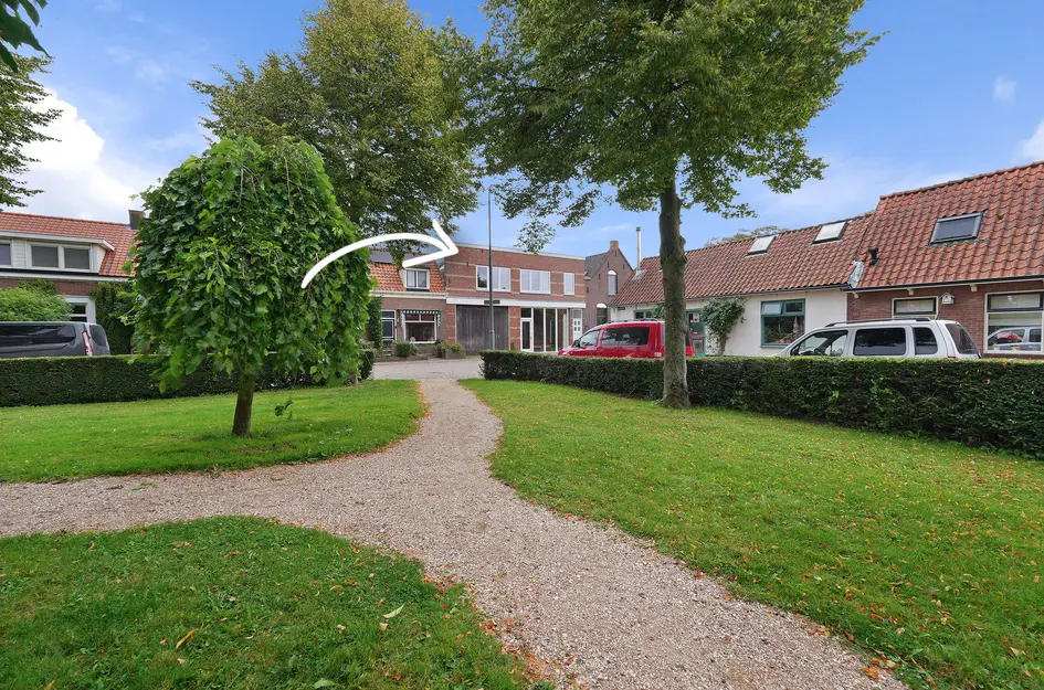 Achter de Kerk 2