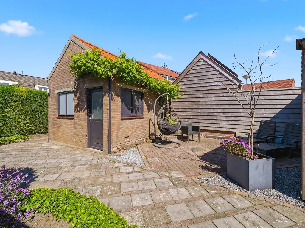 J.I. Sandersestraat 9, OOST-SOUBURG
