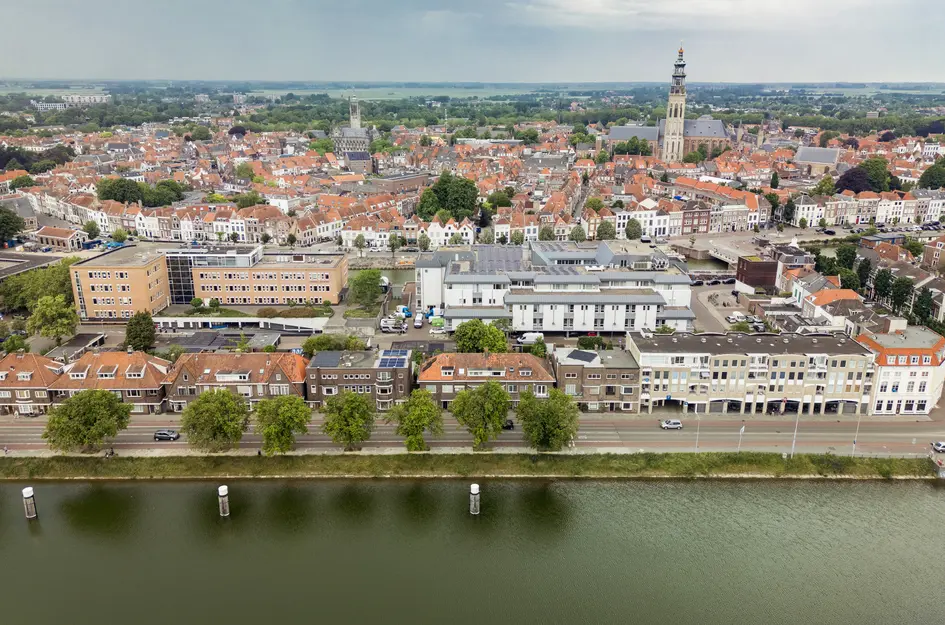 Blauwedijk 19