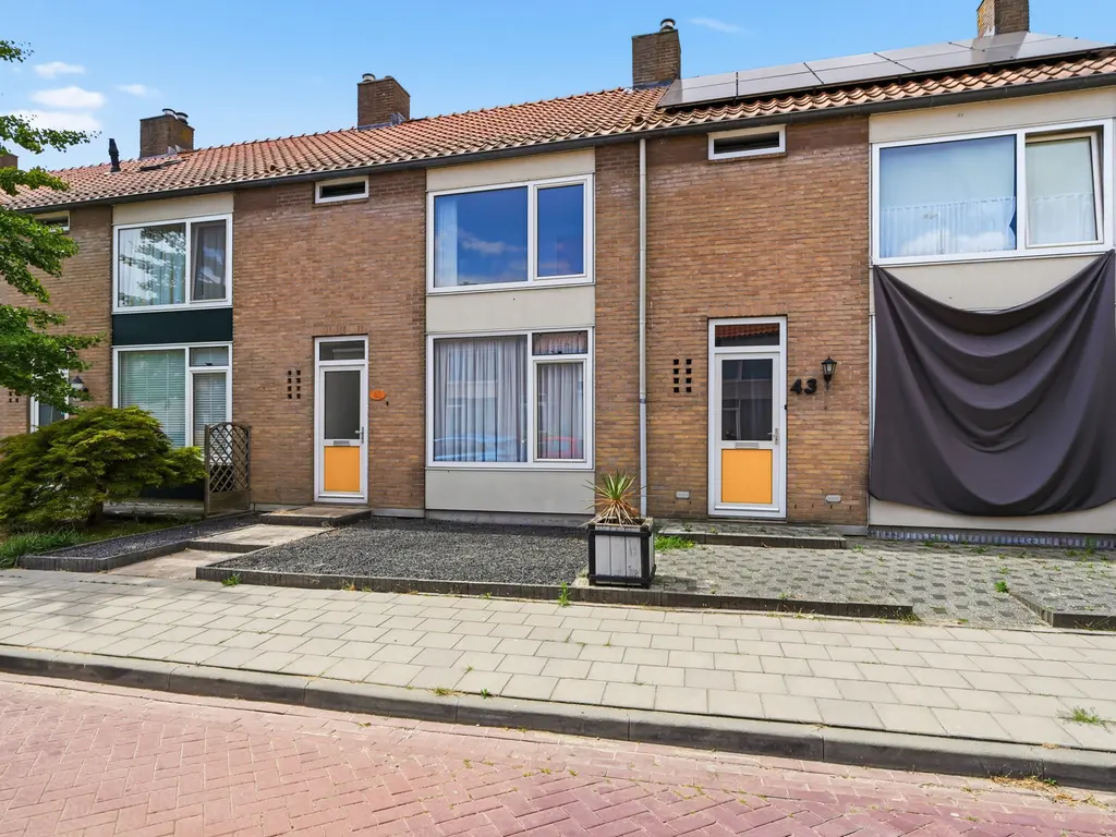 Van Ginkelstraat 41, OOST-SOUBURG