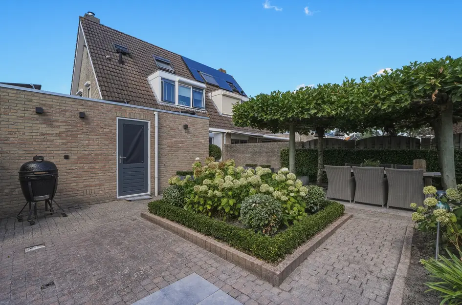 Noordeinde 8