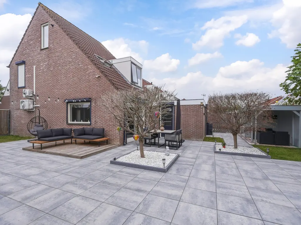 Belfort 75, MIDDELBURG