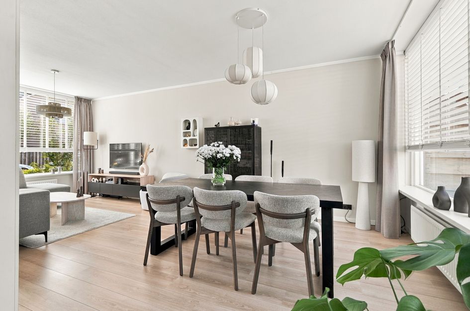 Tussenwoning te koop: Maximiliaan de Hennijnstraat 5, Serooskerke