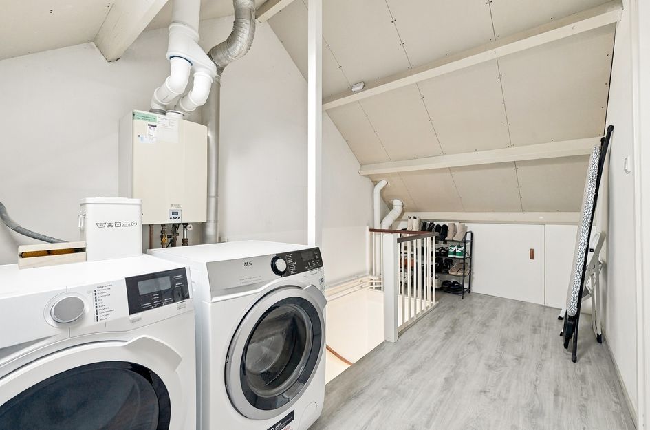 Tussenwoning te koop: Maximiliaan de Hennijnstraat 5, Serooskerke