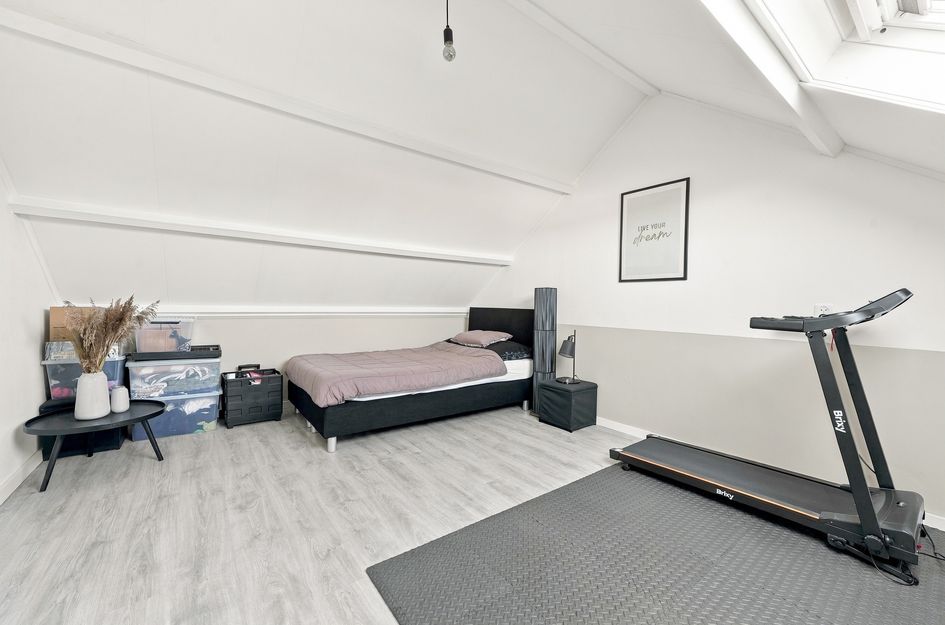 Tussenwoning te koop: Maximiliaan de Hennijnstraat 5, Serooskerke
