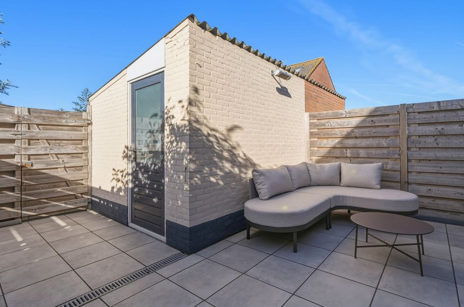 Tussenwoning te koop: Maximiliaan de Hennijnstraat 5, Serooskerke