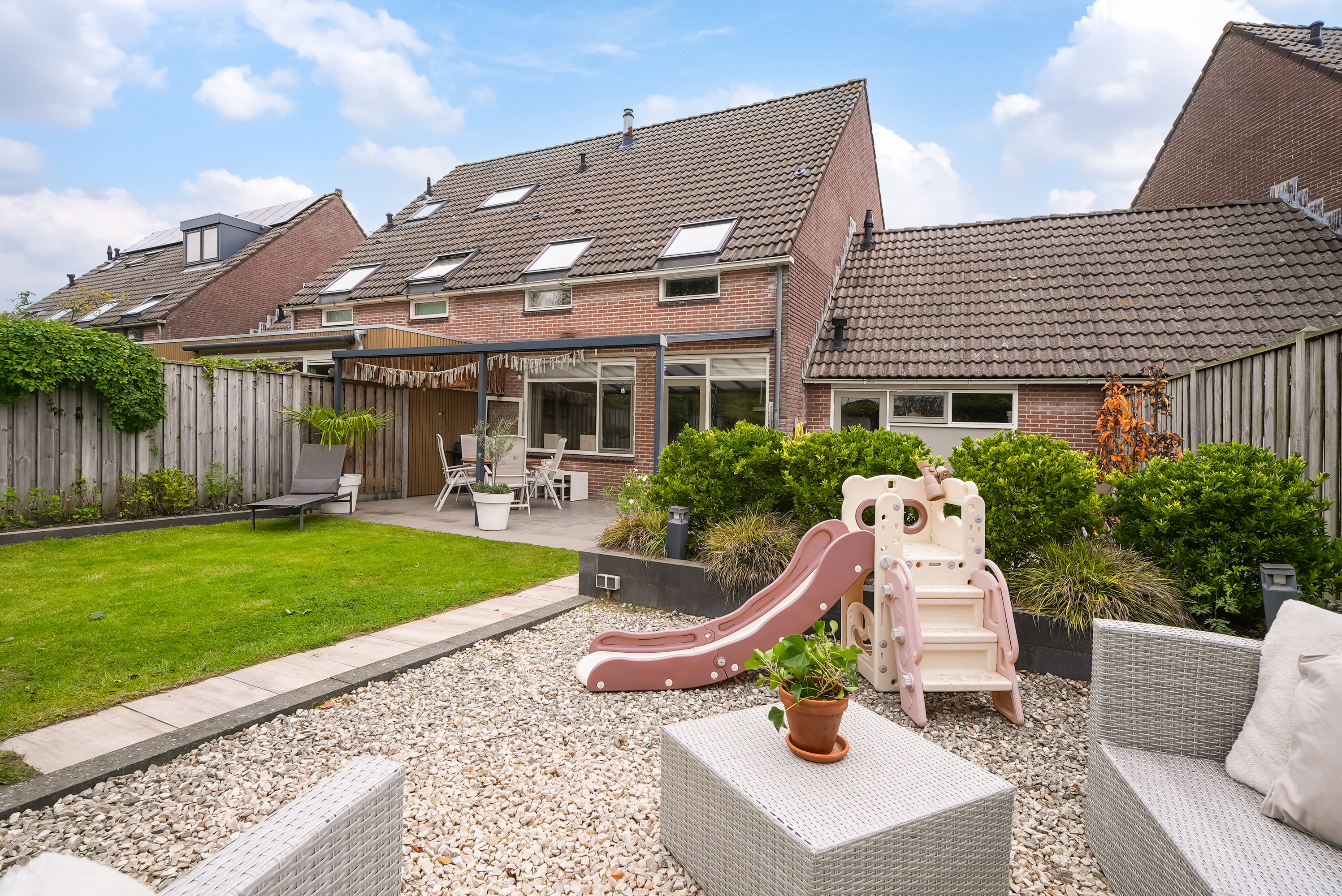 Tussenwoning te koop: Trix Terwindtstraat 21, Middelburg