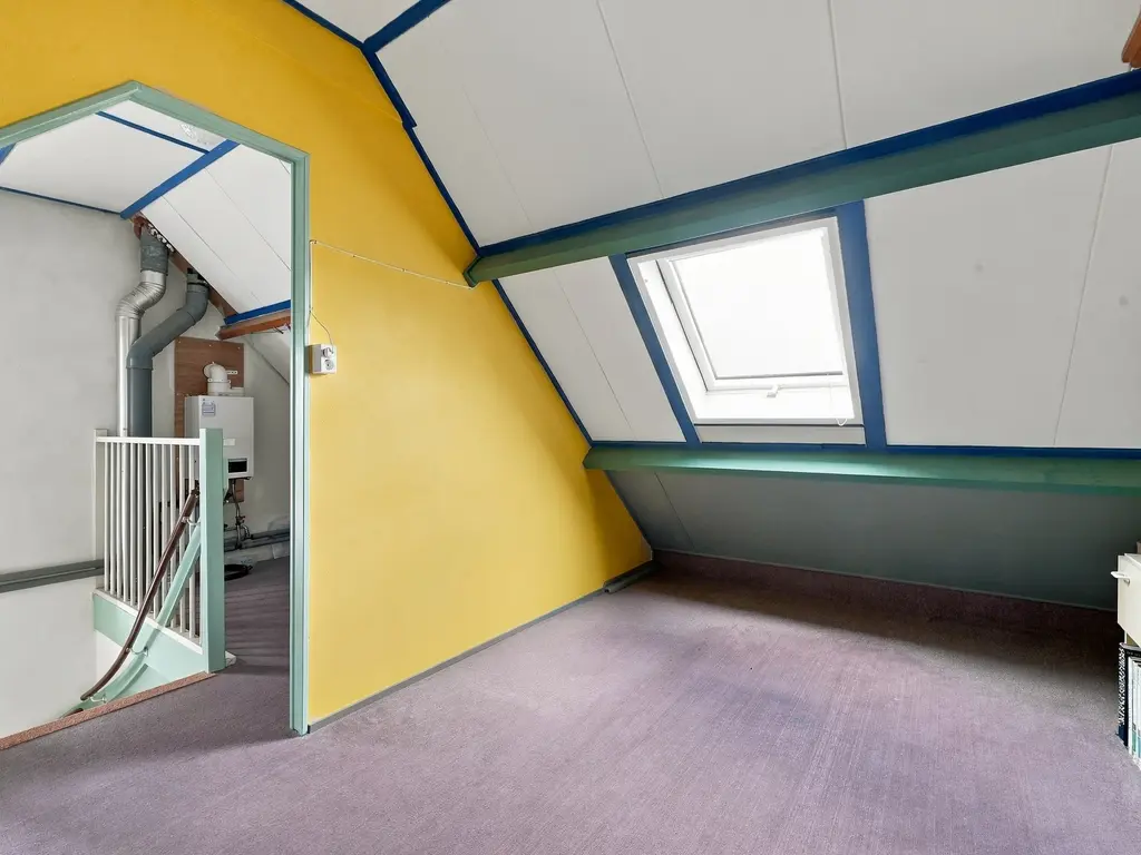 Spreeuwenhof 9, DOMBURG