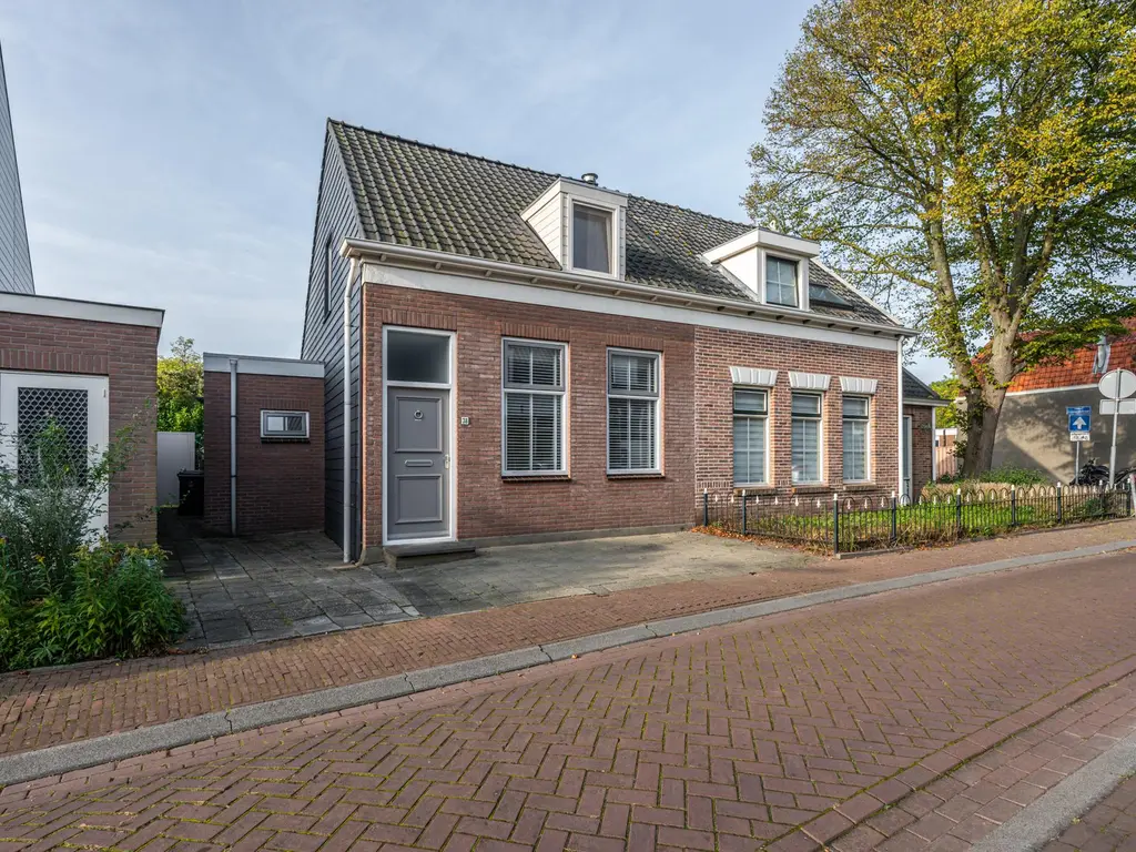 J.I. Sandersestraat 38, OOST-SOUBURG