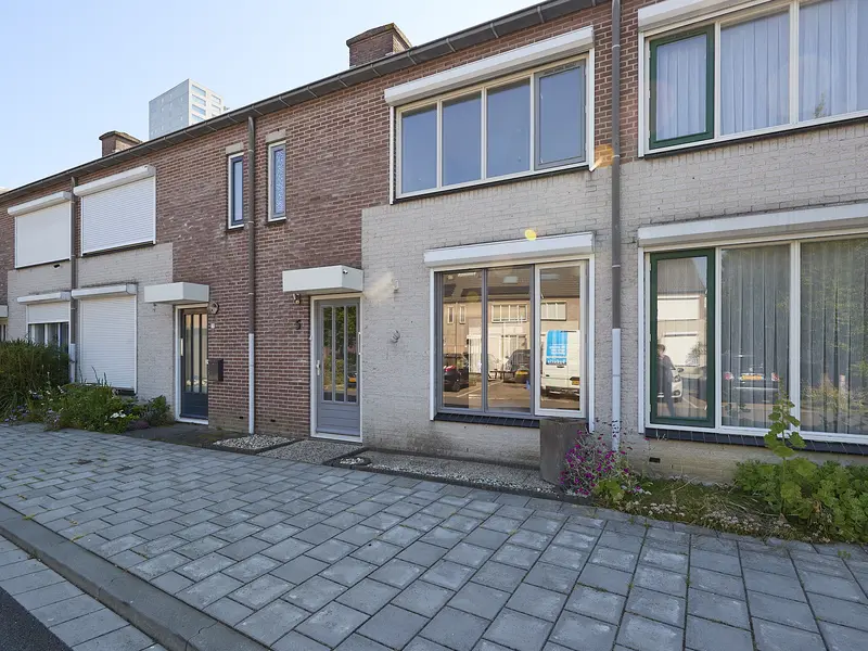 N.J. Hartestraat 5, TERNEUZEN