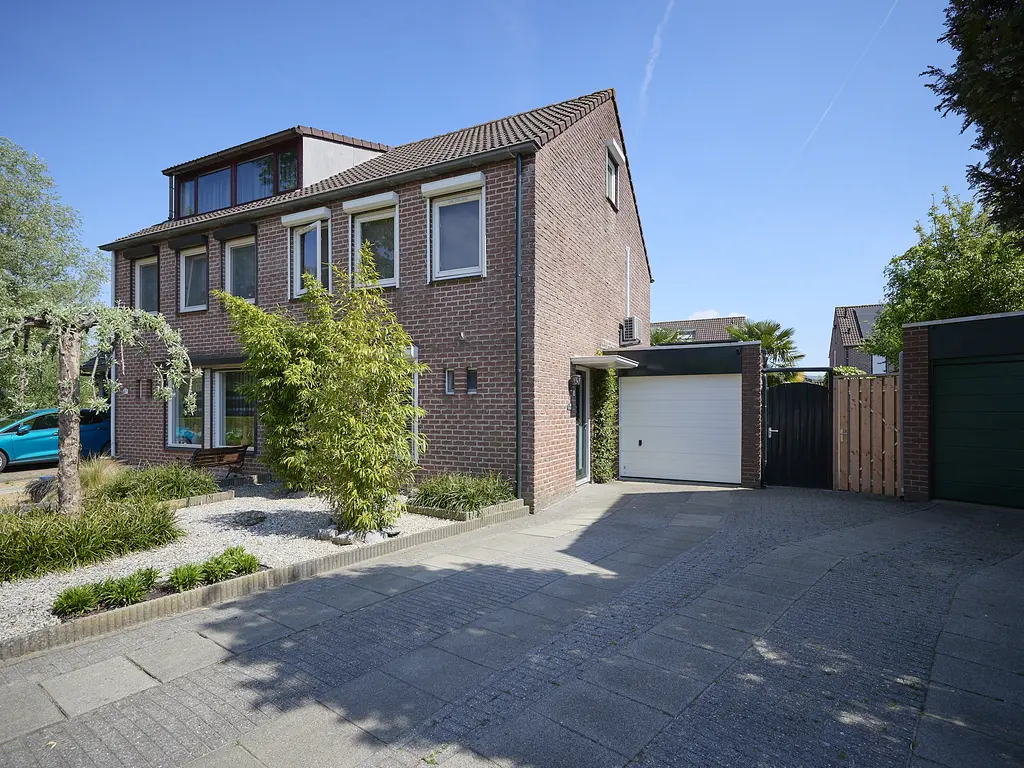 Hoefbladstraat 13, TERNEUZEN