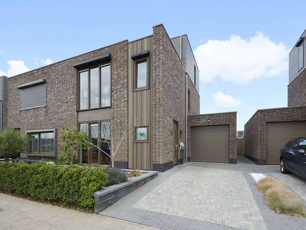 Koninginnepage 45, TERNEUZEN