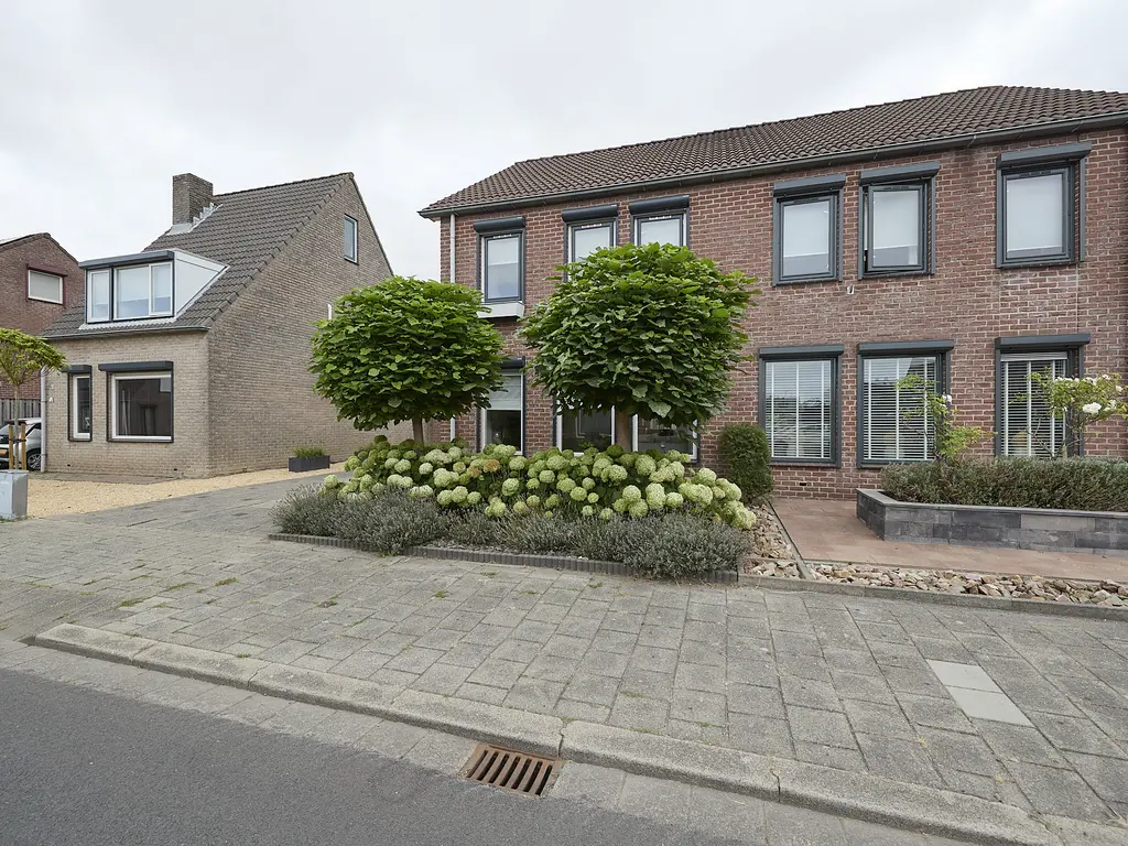 Jan van Eyckstraat 43, AXEL