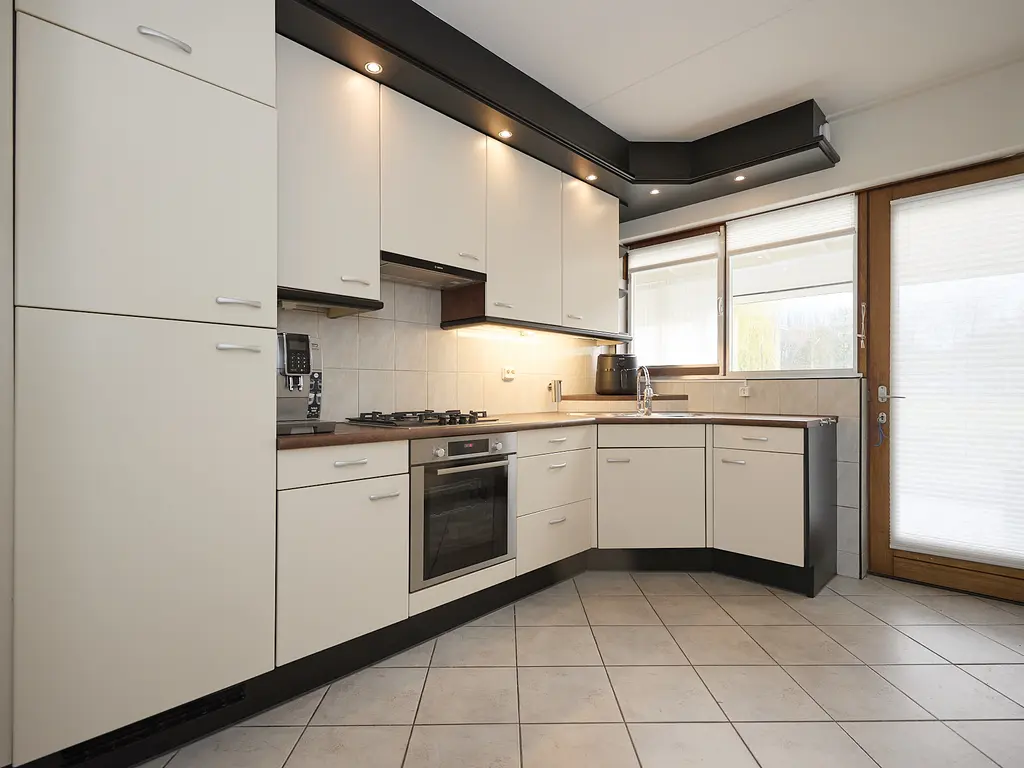 van Middelhovenstraat 42, AXEL