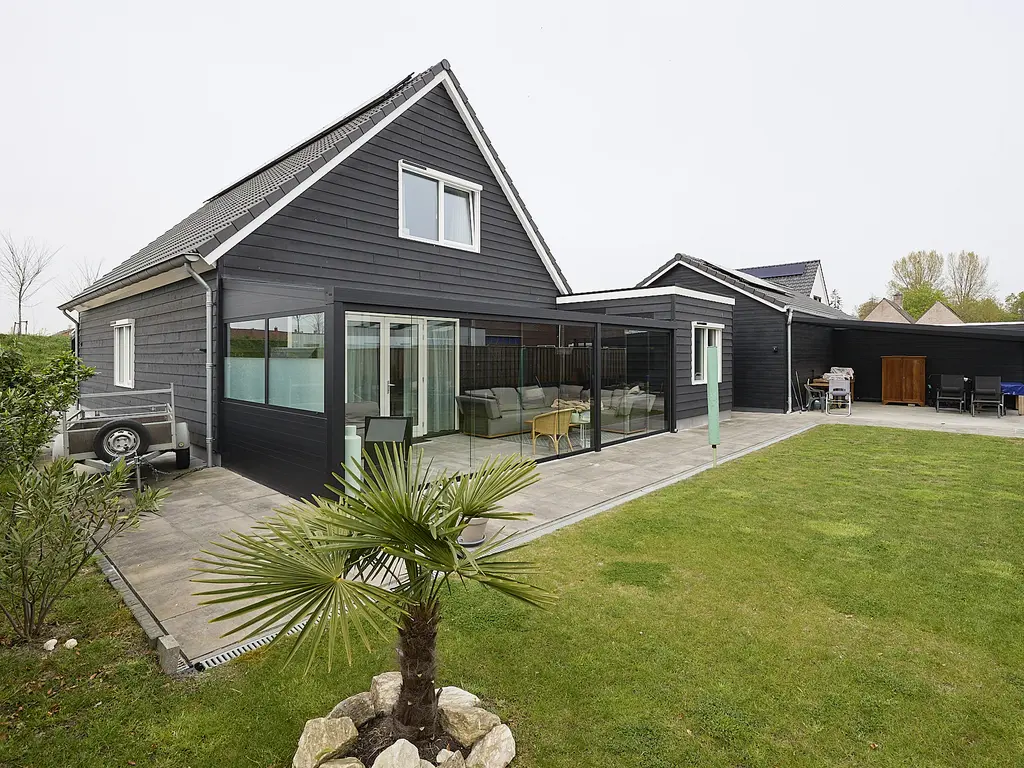 Braakmanweg 14a, PHILIPPINE