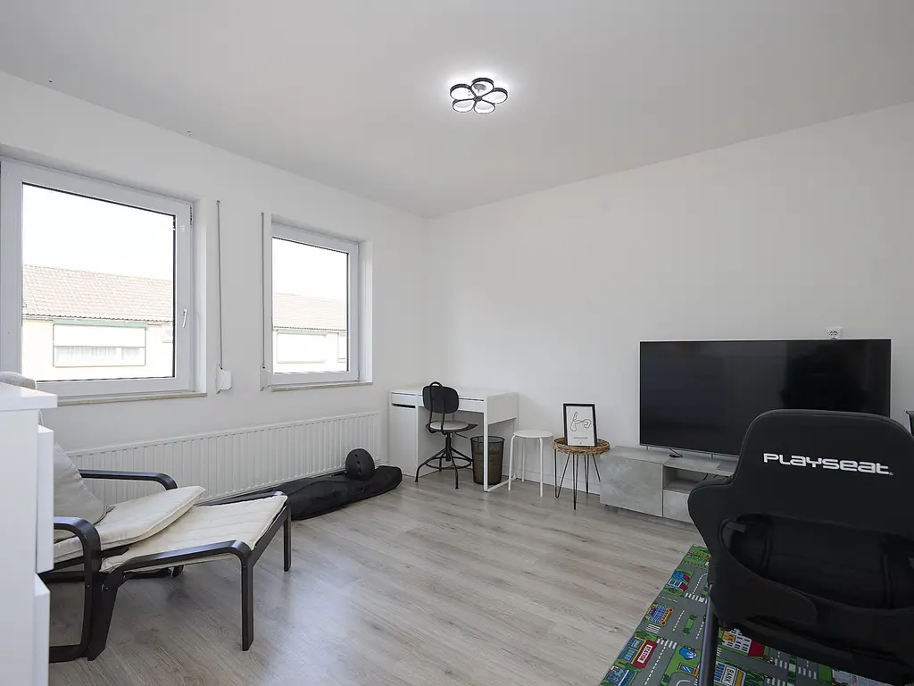 Korenbloemstraat 2, Hoek