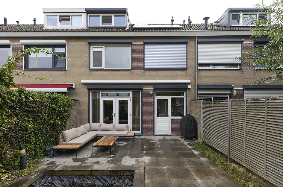 Madame Curiestraat 16