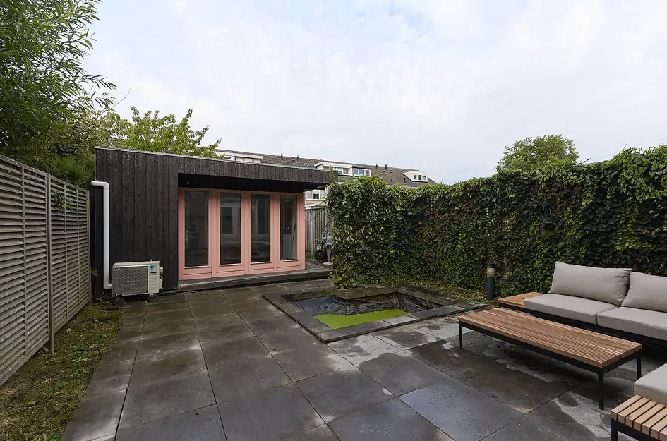 Madame Curiestraat 16