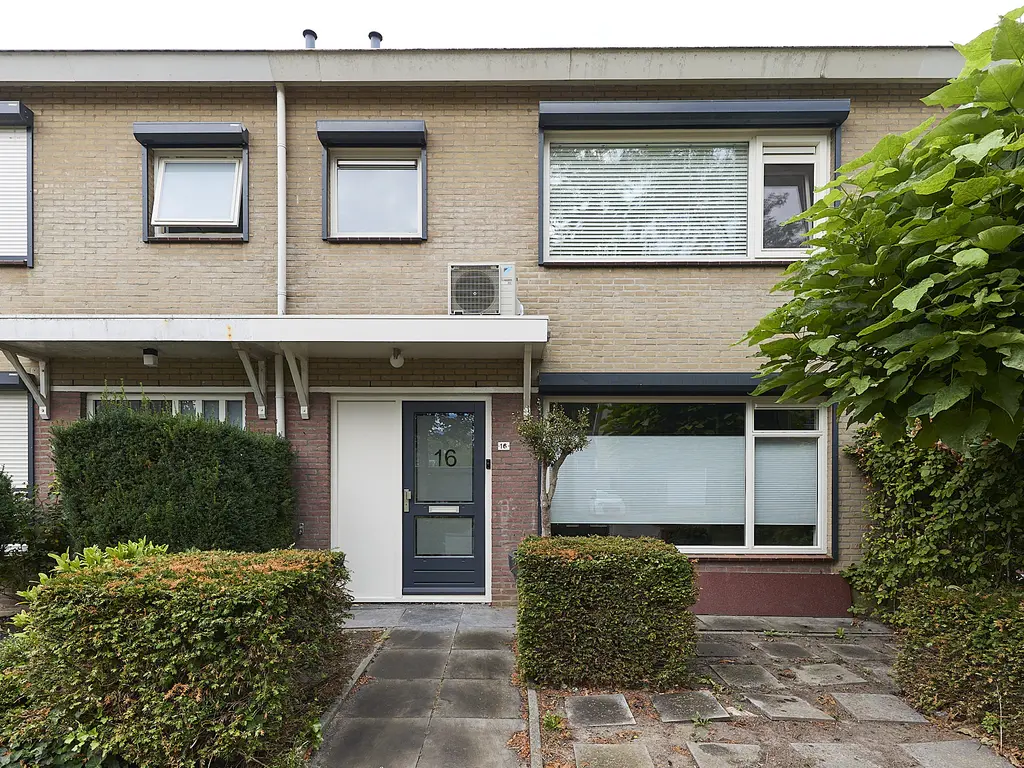 Madame Curiestraat 16, TERNEUZEN