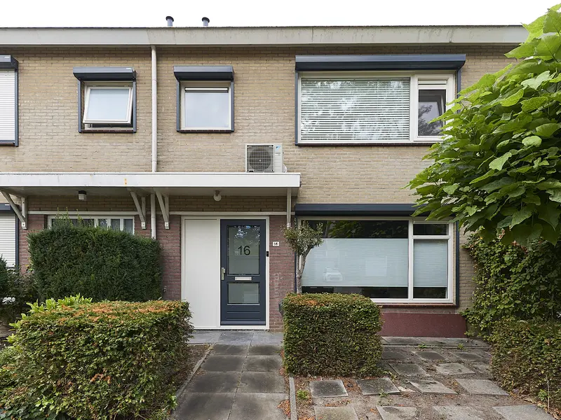 Madame Curiestraat 16, TERNEUZEN