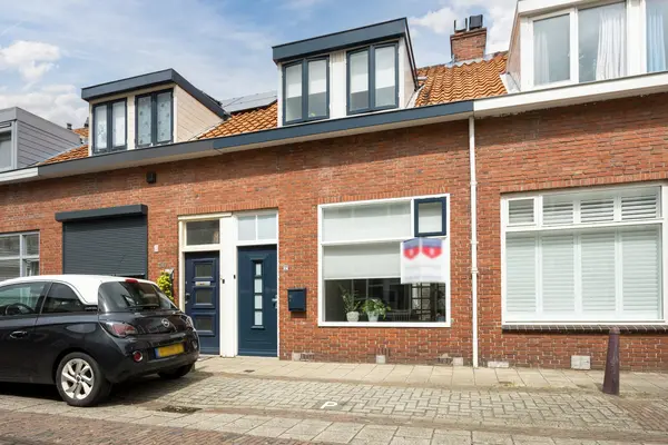 Mr. de Fremerystraat 32