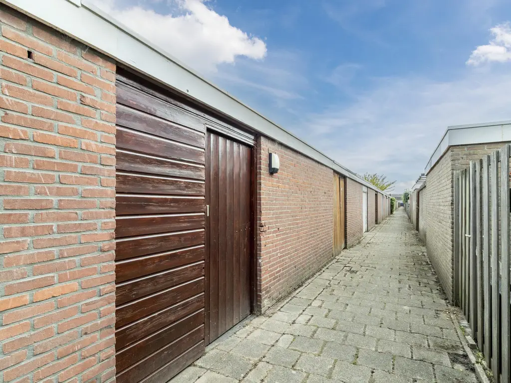 Plevierstraat 59, MAASSLUIS