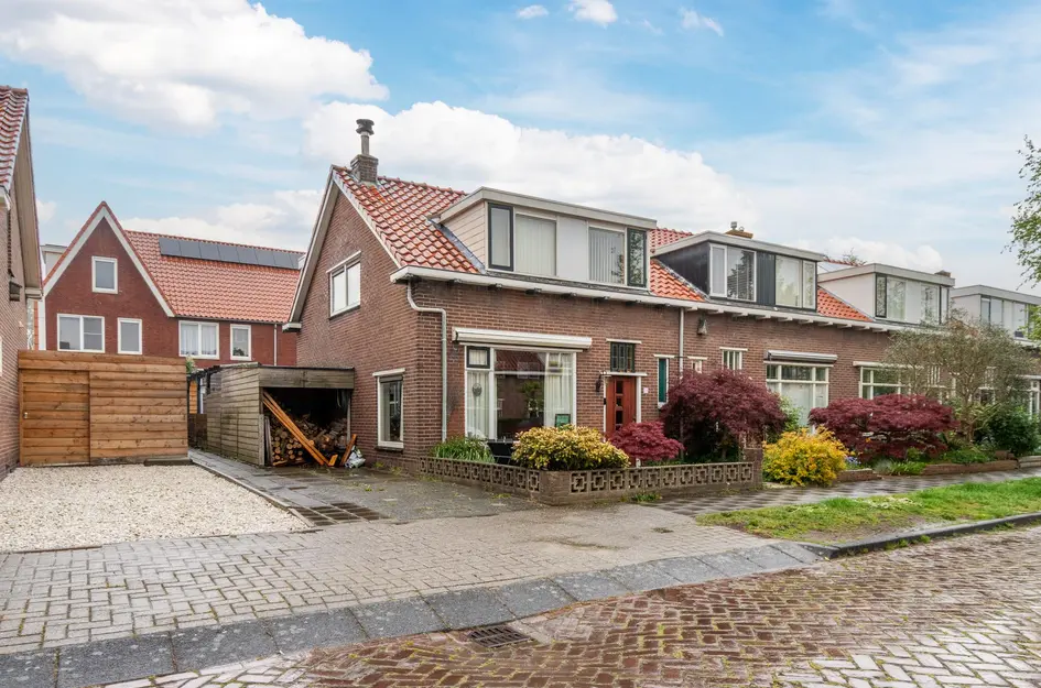 Wethouder Dijkshoornlaan 16