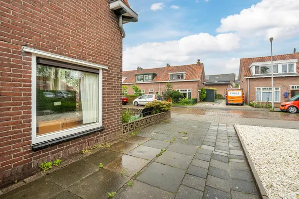Wethouder Dijkshoornlaan 16
