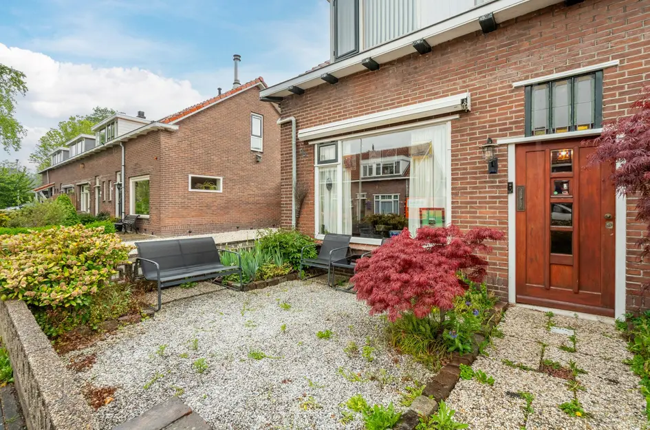 Wethouder Dijkshoornlaan 16