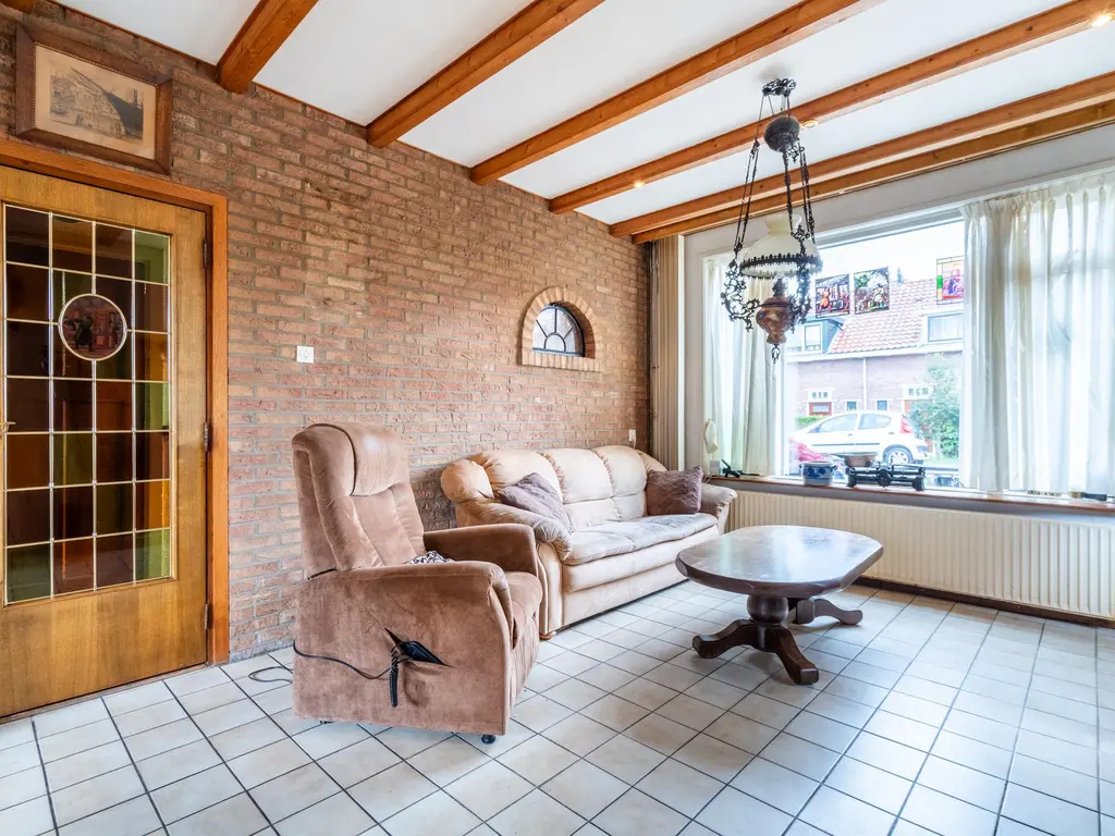 Wethouder Dijkshoornlaan 16, MAASLAND