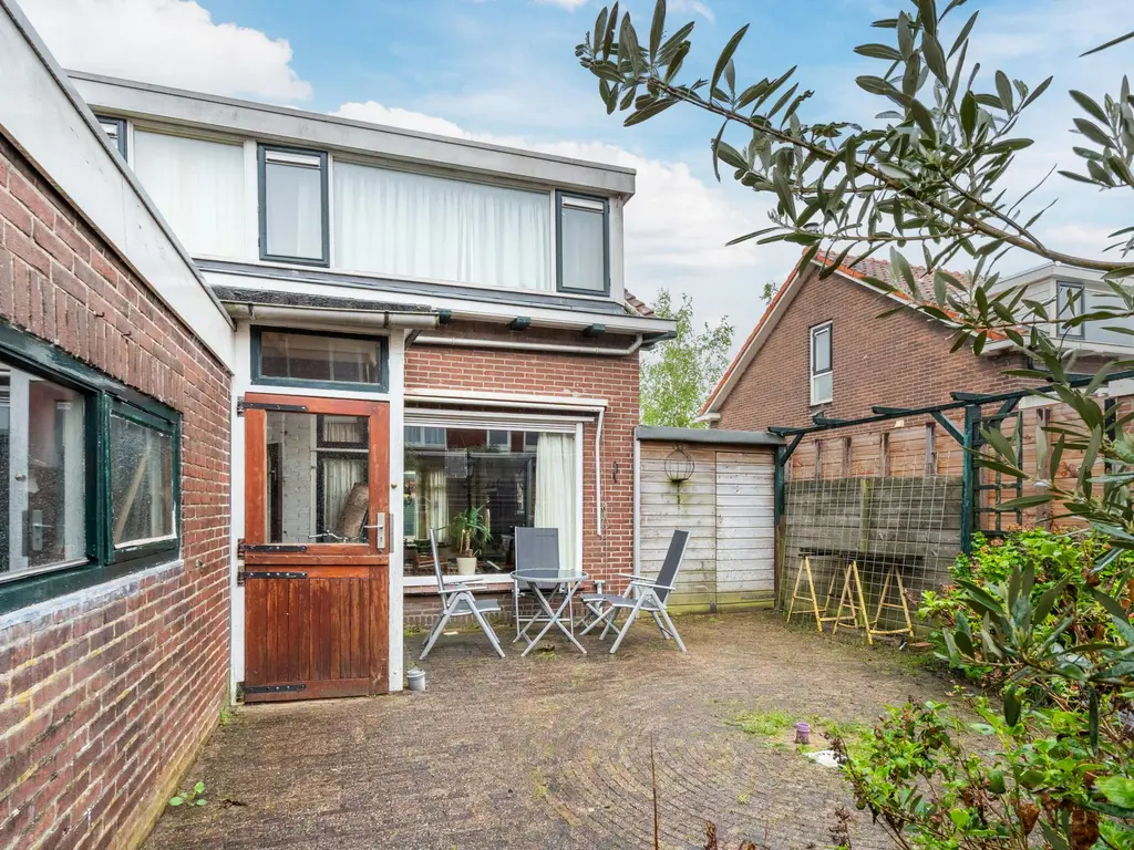 Wethouder Dijkshoornlaan 16, MAASLAND