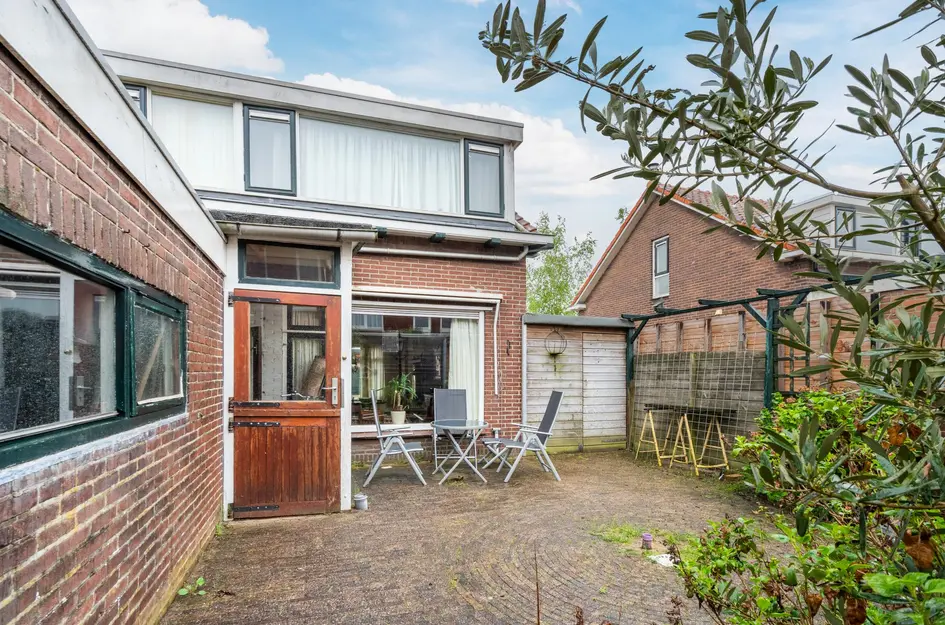 Wethouder Dijkshoornlaan 16