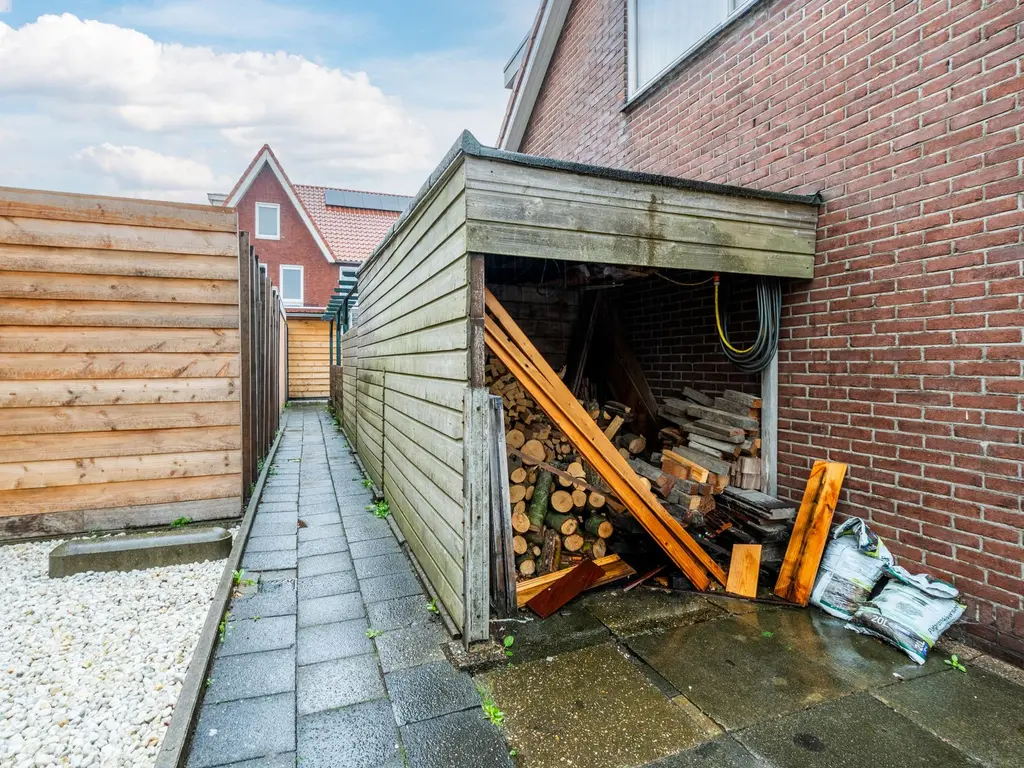 Wethouder Dijkshoornlaan 16, MAASLAND