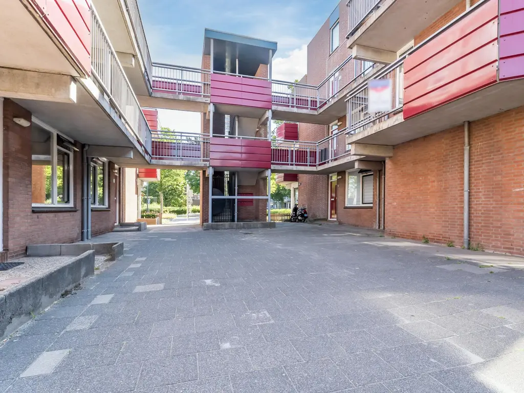 Boeier 32, MAASSLUIS
