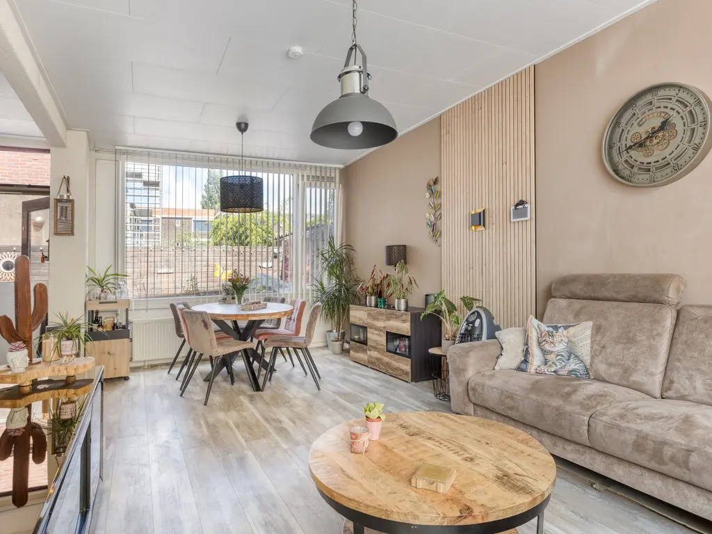 Mahlerstraat 22, VLAARDINGEN