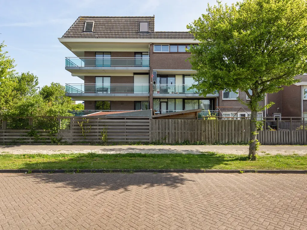 Hoeker 23, MAASSLUIS