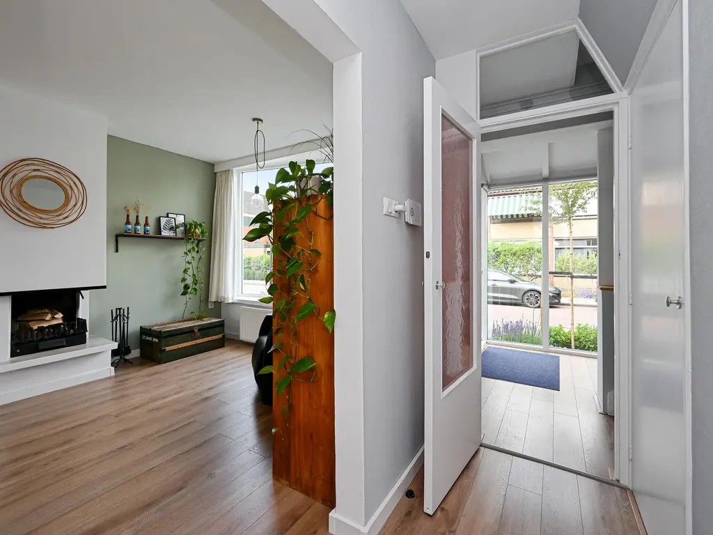 Henriette Roland Holststraat 19, MAASSLUIS