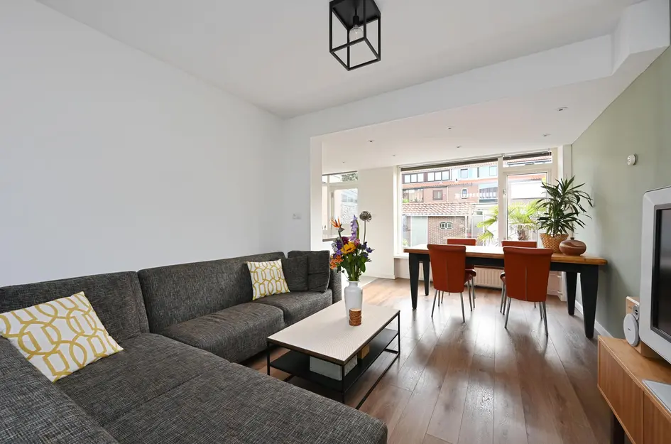 Henriette Roland Holststraat 19