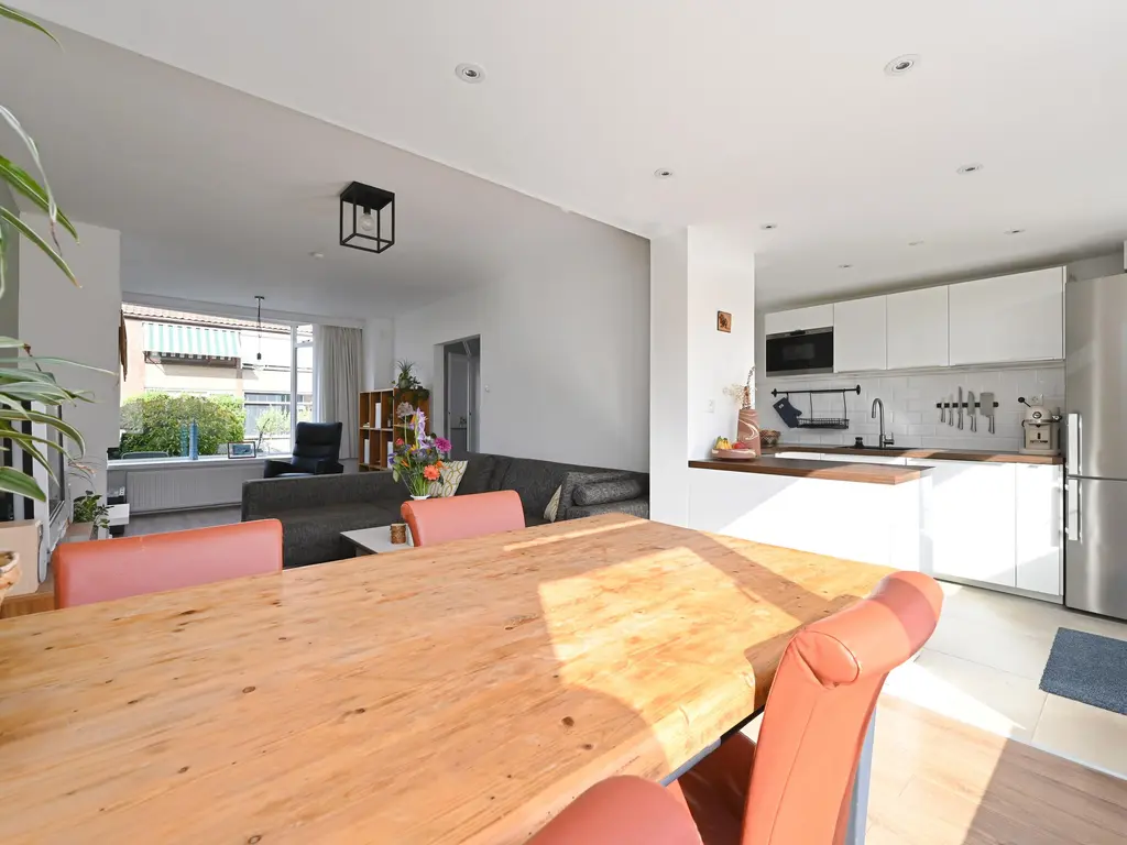 Henriette Roland Holststraat 19, MAASSLUIS