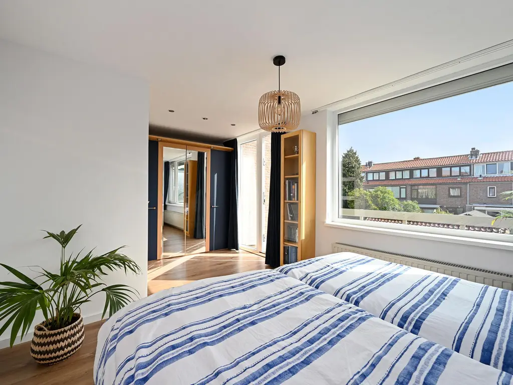 Henriette Roland Holststraat 19, MAASSLUIS