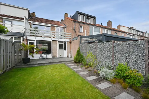 Henriette Roland Holststraat 19