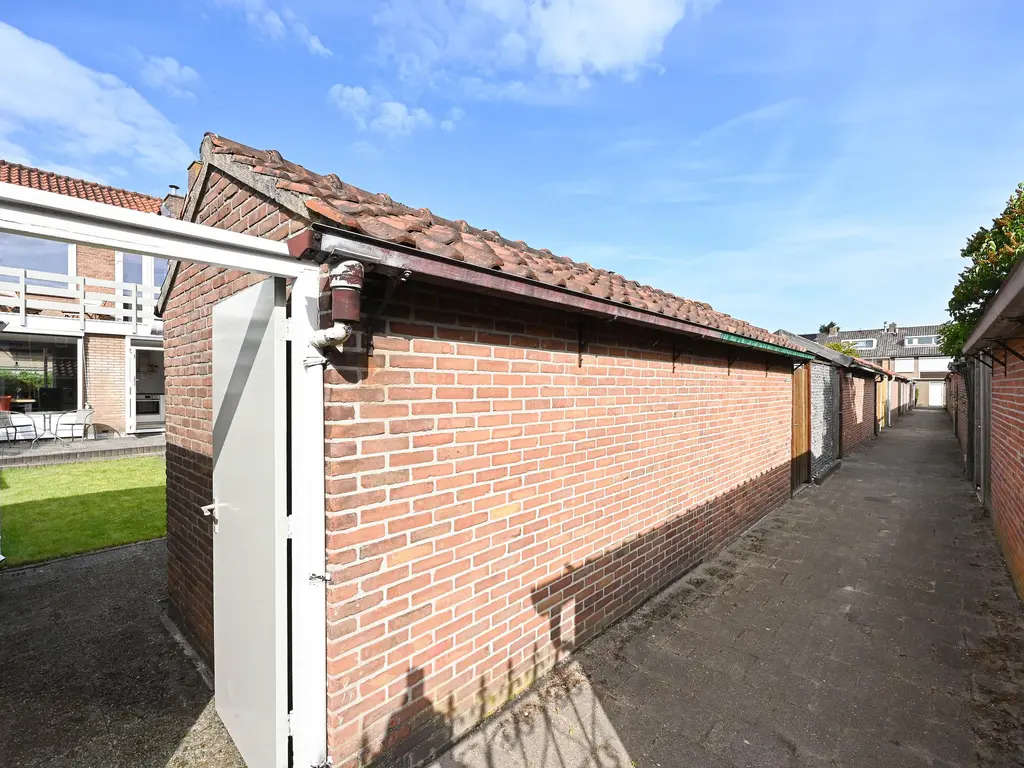 Henriette Roland Holststraat 19, MAASSLUIS